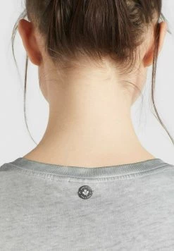 Khujo MATAMA T Shirt Imprimé Grau Femme -Khujo Soldes 1a10898f836845f7a40d558c084ec6f2