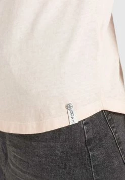 Khujo VIRGO Débardeur Apricot Femme -Khujo Soldes 2f60d0a34e3d45669e501182d2aea9f5