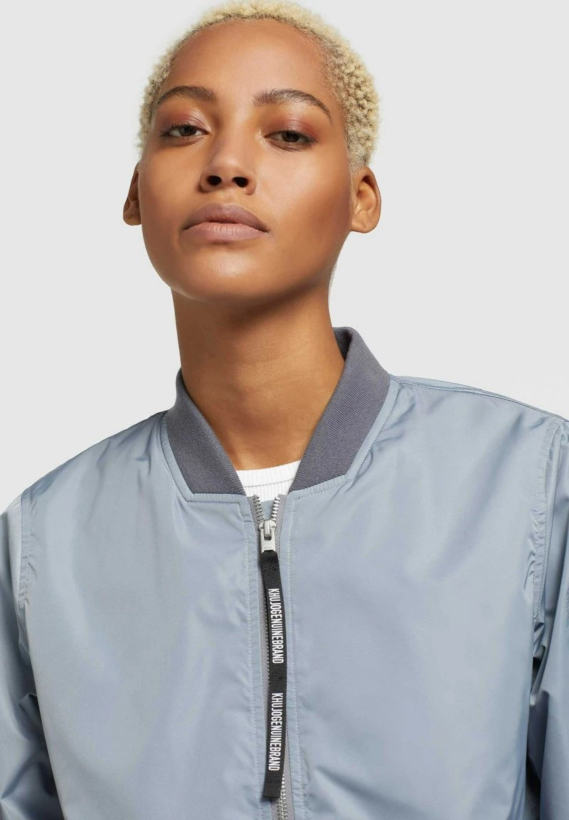 Khujo STENCE Blouson Bomber Blaugrau Hell Femme 7 Khujo STENCE Blouson Bomber Blaugrau Hell Femme – Image 5