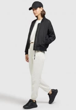 Khujo Femme STENCE Blouson Bomber Schwarz -Khujo Soldes 6a0dece8ab884792b67cb5c573031cf0