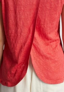 Khujo KEILANI Débardeur Red Femme -Khujo Soldes 7d87d6c357b541f9bfdc3381b8925422