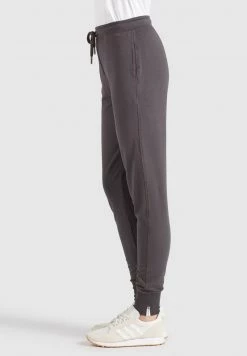 Khujo Femme DEBORAH Pantalon De Survêtement Dark Grey -Khujo Soldes 8b5df8bb232d495eb3a9e32268671709