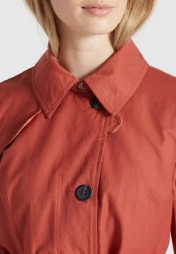 Khujo Femme AURORA Trench Rot -Khujo Soldes a2ce009b828141b487e04715ef0f0a80