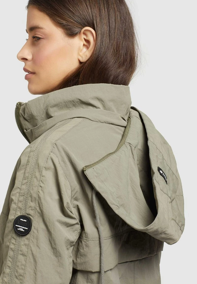 Khujo VOYA Parka Graugrün Femme 7 Khujo VOYA Parka Graugrün Femme – Image 5