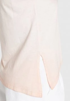 Khujo Femme MATAMA T Shirt Imprimé Apricot -Khujo Soldes d4f0169bc7b547b288c56940bda17164