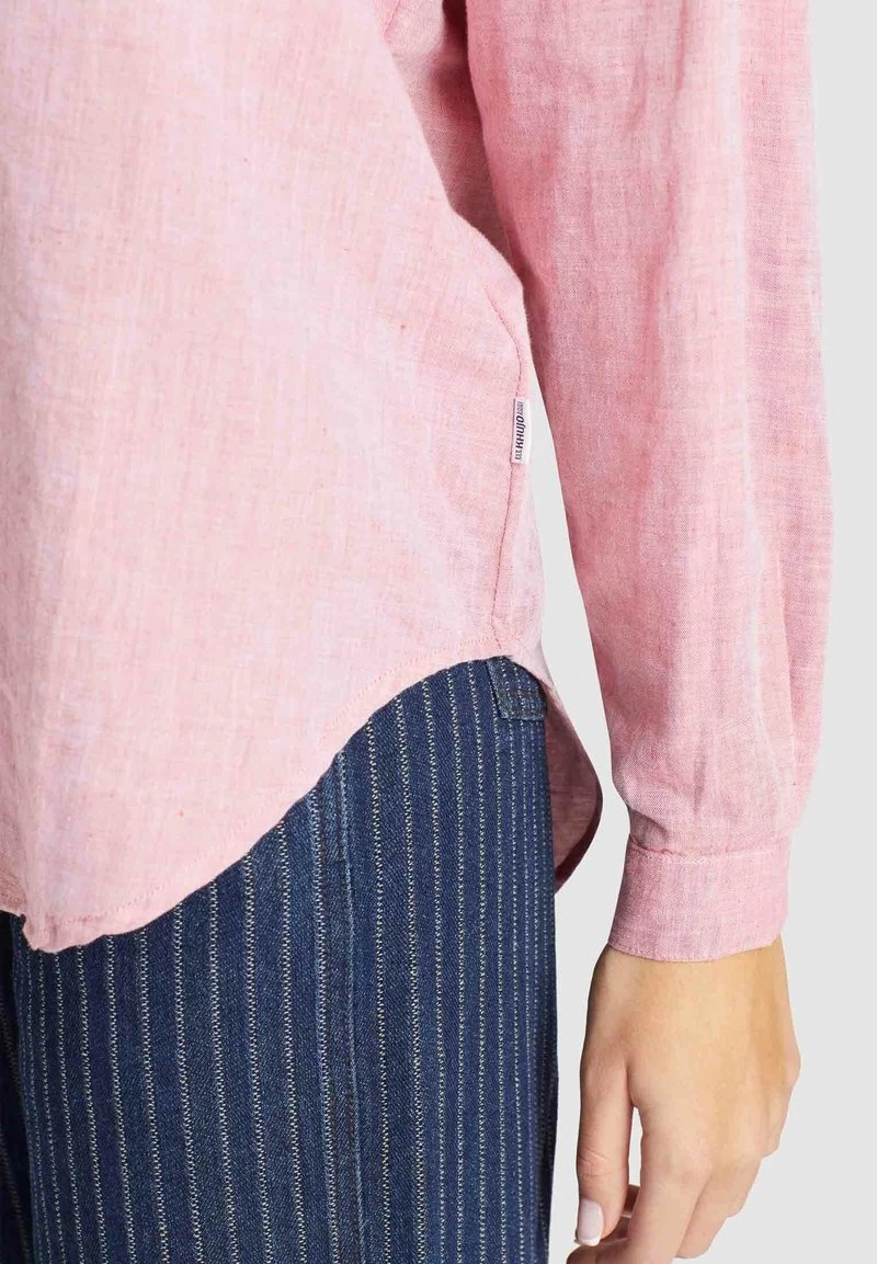 Khujo Femme SAHAR Chemisier Koralle 9 Khujo Femme SAHAR Chemisier Koralle – Image 7