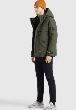 Khujo BOYNTON Veste D'hiver Dunkeloliv Homme -Khujo Soldes e730ff3fd3944860a958741fcb3f90e0
