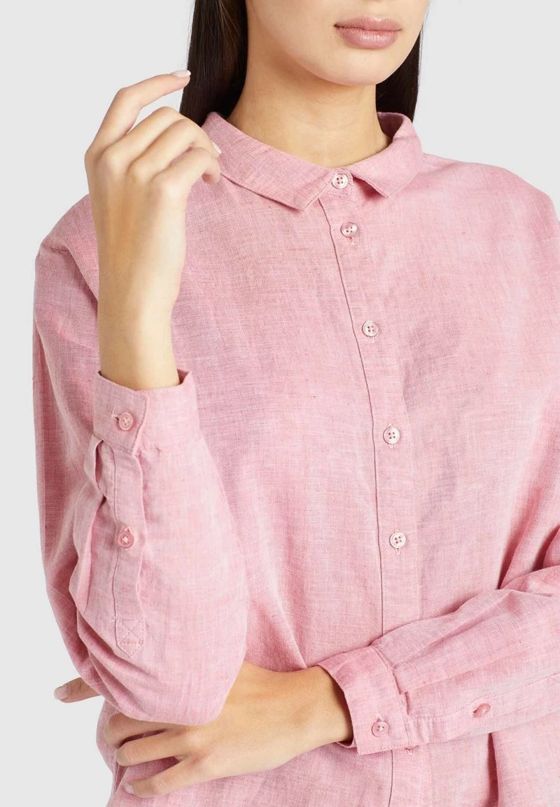 Khujo Femme SAHAR Chemisier Koralle 8 Khujo Femme SAHAR Chemisier Koralle – Image 6